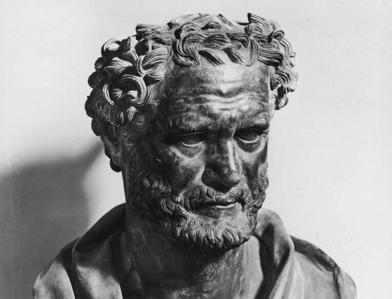 Биография  Демокрит (ок. 460 до н.э. – ок. 370 до н.э.) был известным древнегреческим философом, родившимся в Абдере, в Малой Азии.