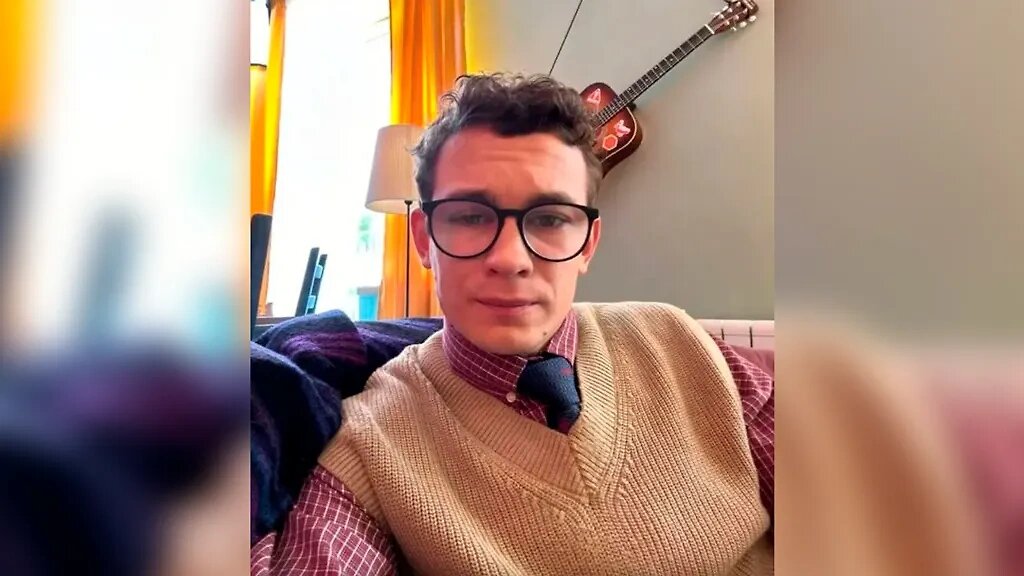 Рога возвращение. Рогатый мужик. Рога возвращение. Дэниел рэдклифф рога. Рога возвращение.