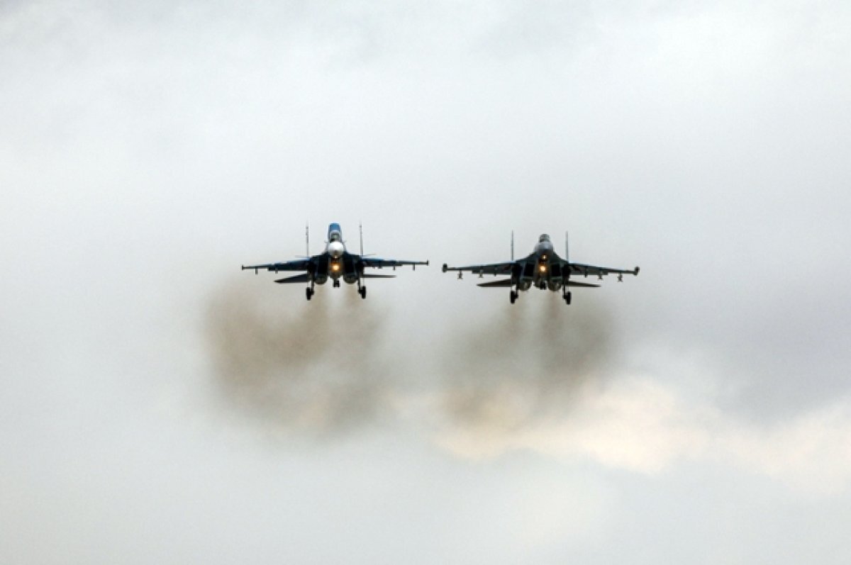    Киев дрожит и воет.