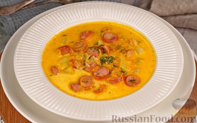 Луковый суп с плавленым сыром: простой рецепт - Лайфхакер