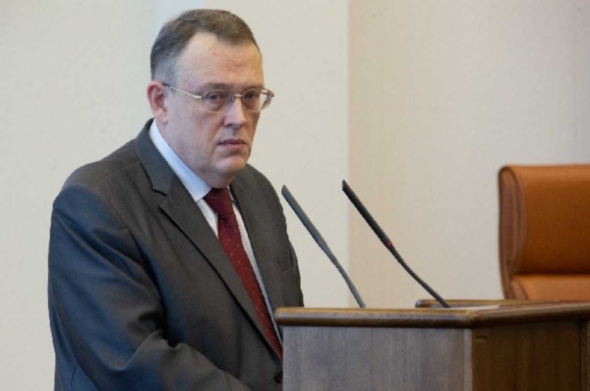    Красноярский омбудсмен Денисов просит переселить жителей посёлка Недокура