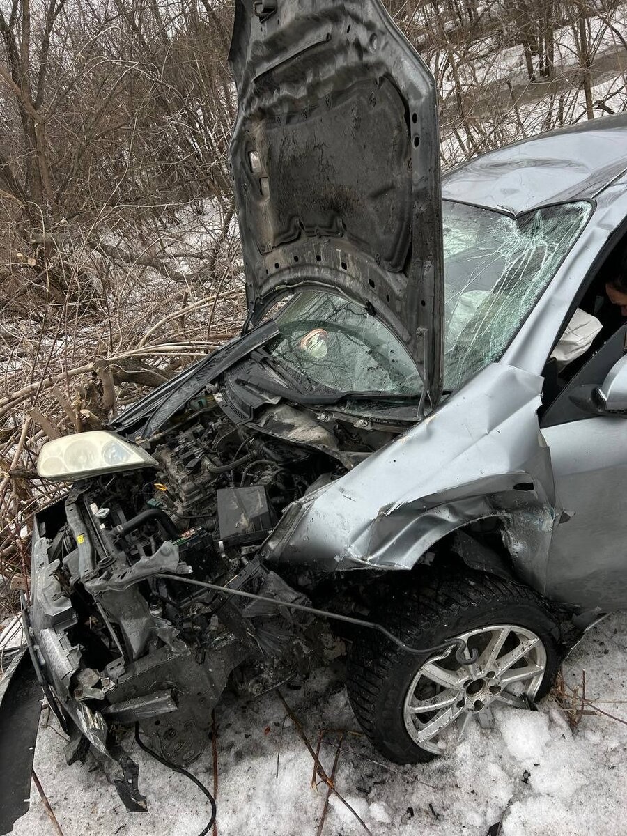 В Бийске за понтонным мостом случилось жесткое ДТП с пострадавшим | ТОЛК |  Дзен