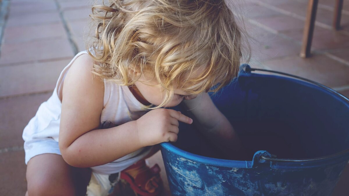     Россияне привыкли к постоянным отключениям горячей или холодной воды. Из-за чего ее могут отключить, и что в этом случае делать, в материале RostovGazeta.