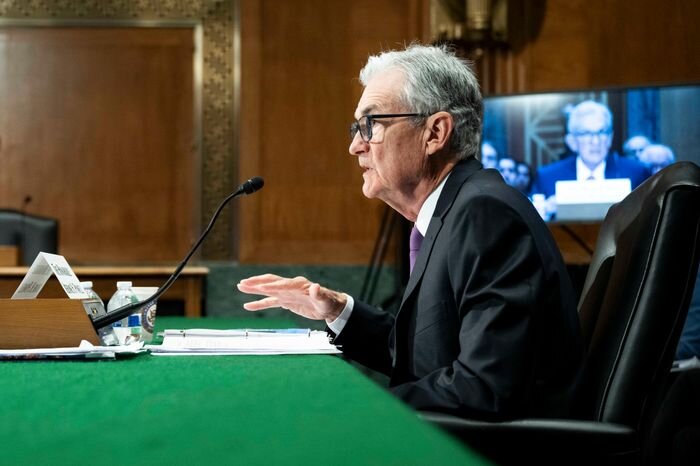 Председатель ФРС Джером Пауэлл охарактеризовал уровень ставок как "ограничительный". ФОТО: МАЙКЛ БРОХШТЕЙН / ZUMA PRESS
