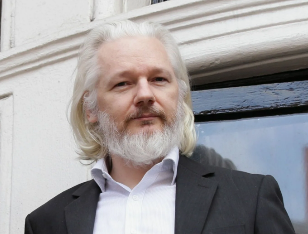 На фото: Джулиан Ассанж 