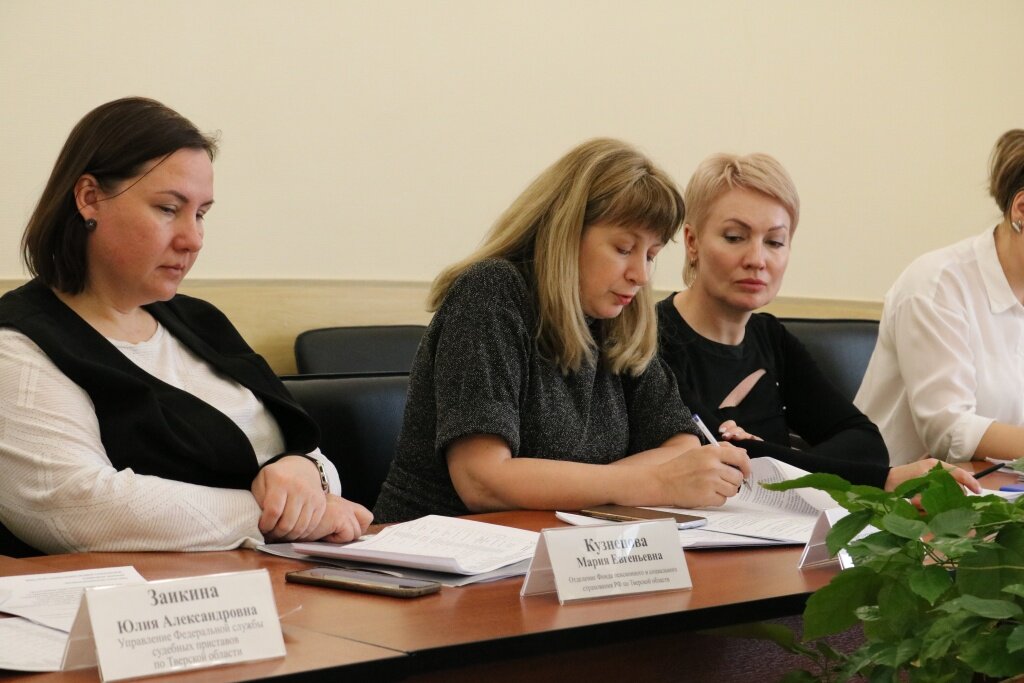 Нерадивым тверским предпринимателям предложили поднять заработную плату работникам