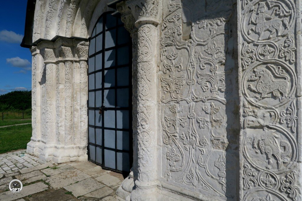 резьба Георгиевского собора Источник фото - https://goo.su/mkhd