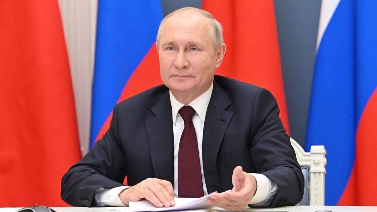    Путин обратился к россиянам после обнародования ЦИК официальных итогов выборов президента