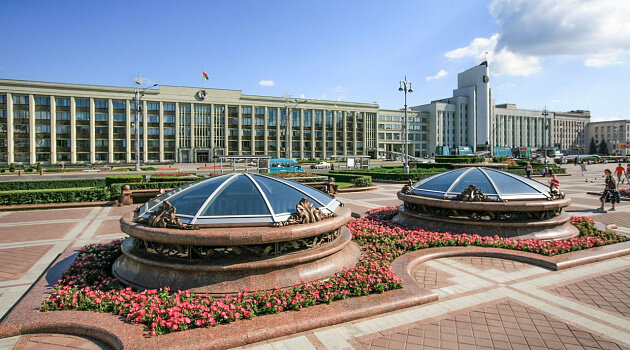 немига троицкое предместье. немига минск белоруссия. белоруссия, минск, верхний город. верхний город площадь свободы. 1 город минск.