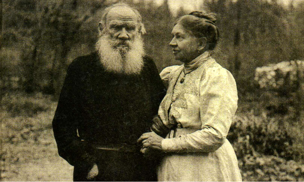Лев Николаевич и Софья Андреевна Толстые