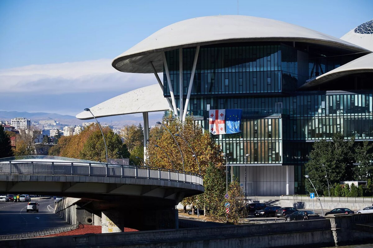 Тбилисский Дом Юстиции © photo: Sputnik / Stringer