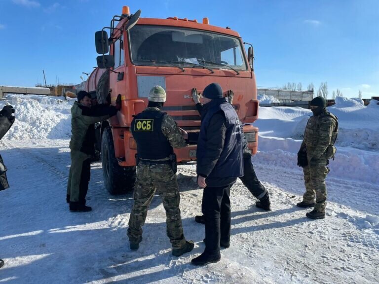    Под видом техобслуживания скважин в Сакмарском районе украли 48 тонн нефти Марина Шарт