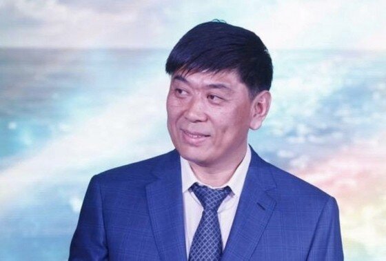    Олег Кан