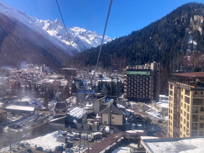 Горы Домбая воспеты Визбором и Высоцким. Первый всесоюзный горнолыжный курорт.-2