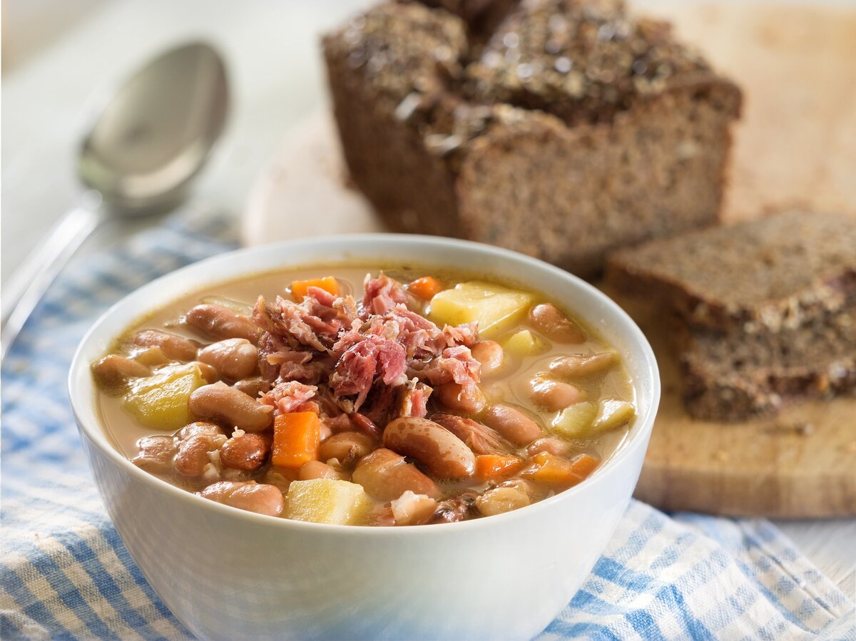 Венгерский суп йокаи. Чудесное первое блюдо из фасоли, мяса и овощей |  Алло! Пицца | Дзен