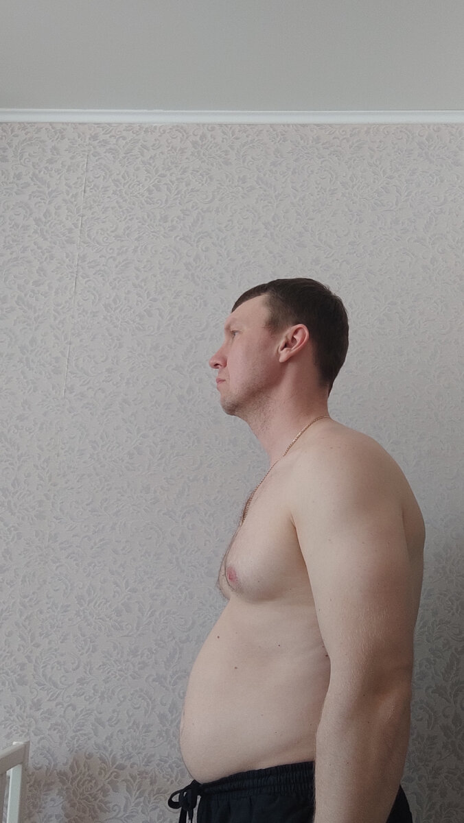 Фото оставляю исключительно для самоконтроля, так как пузатых мужиков и без меня в интернете хватает😂. Хочу отследить визуальное изменение через 2 месяца.