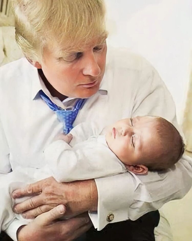 Дональд и Беррон Трамп