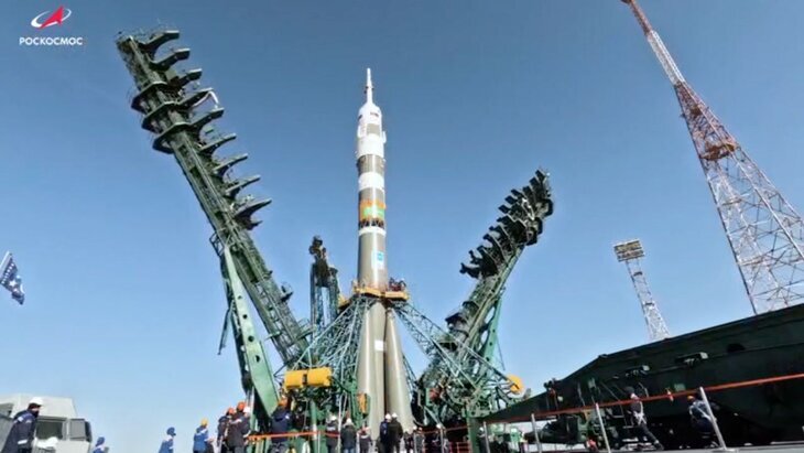 На космодроме при старте.  фото:картинки  яндекса.