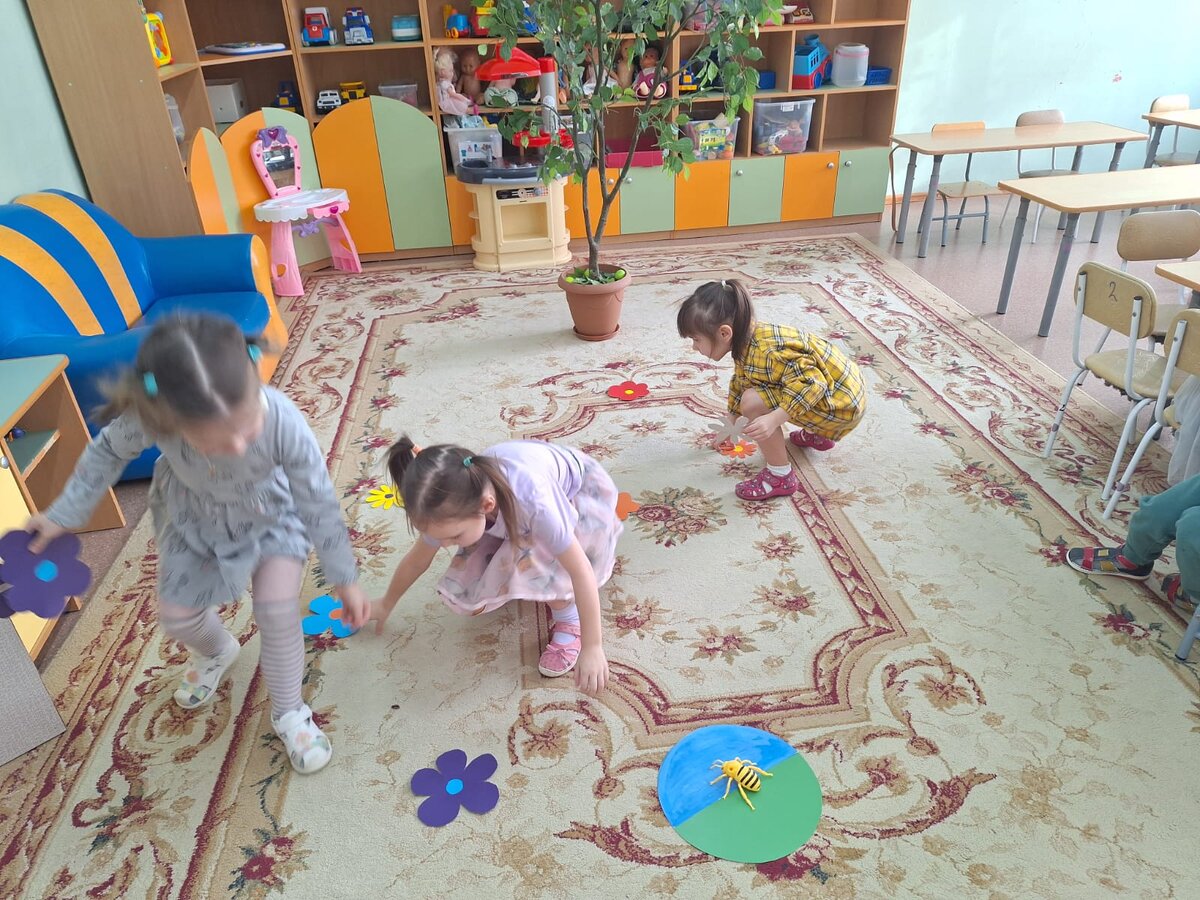 дети на занятии в детском саду. садик 35 балашиха детский садик. куражева цветик-семицветик 4-5. игры для дошкольников. дошкольная 4.