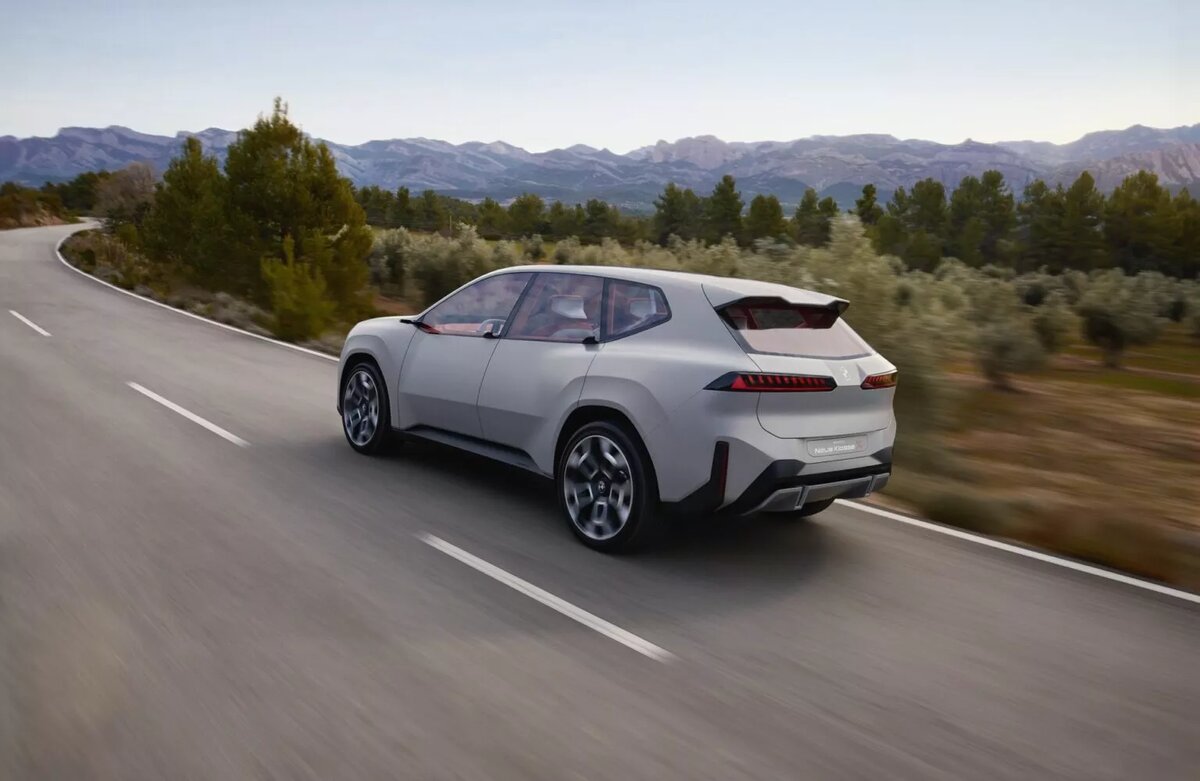 Новый по названию и философии дизайна, BMW Vision Neue Klasse X заменит iX3 в следующем году.-34