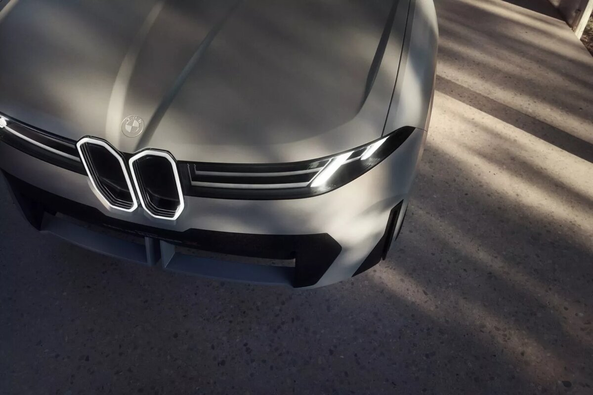 Новый по названию и философии дизайна, BMW Vision Neue Klasse X заменит iX3 в следующем году.-37