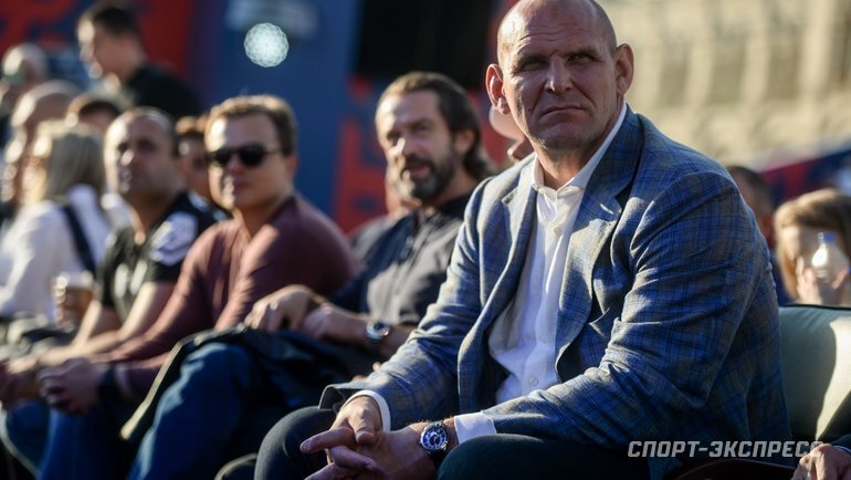    Александр Карелин.Дарья Исаева