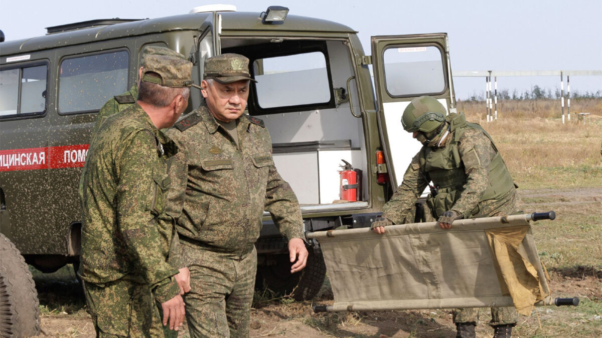 Две концепции пространства и времени. Маленькая стрелка часов. Время является одним из основных. Особенности времени как ресурса. Время является измерением.