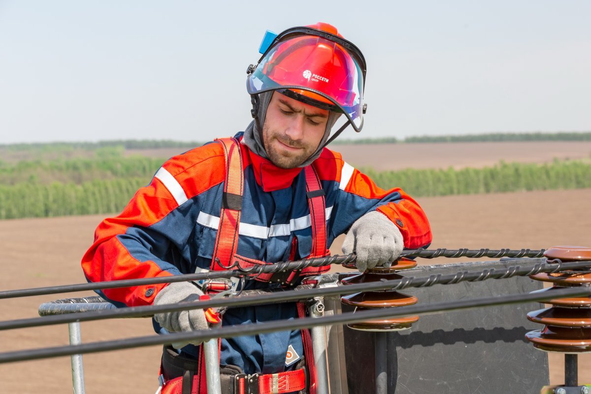    Белгородцы считают, что энергетиков мало награждают за труд в приграничье