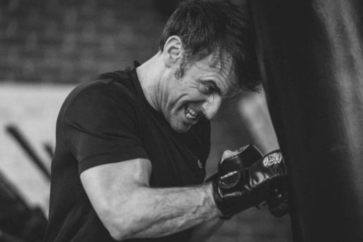 Красавчик из открытых источников