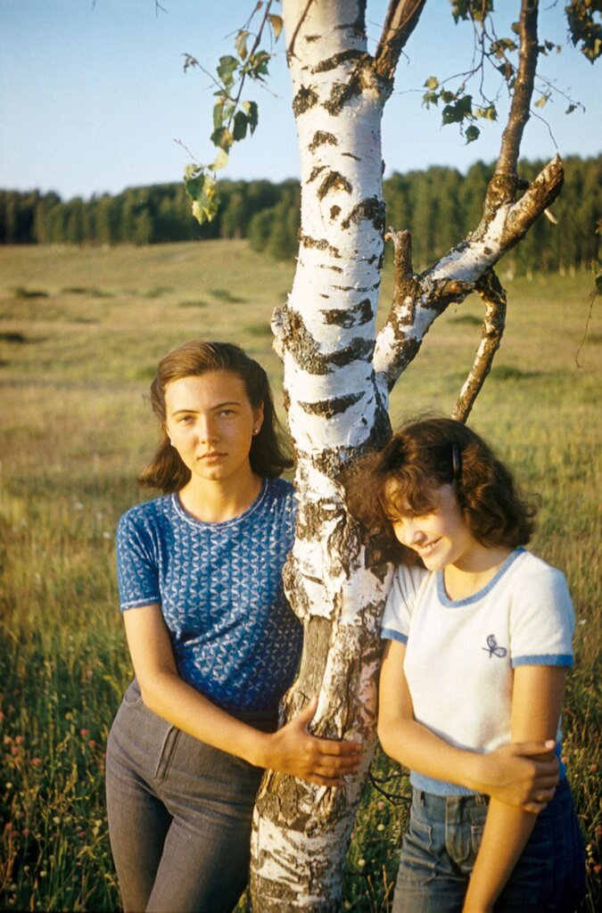 Талантливые фотографы из зарубежья и СССР не просто создавали изображения красивых женщин; они создавали фотокартины, воспевающие красоту женского тела.-2