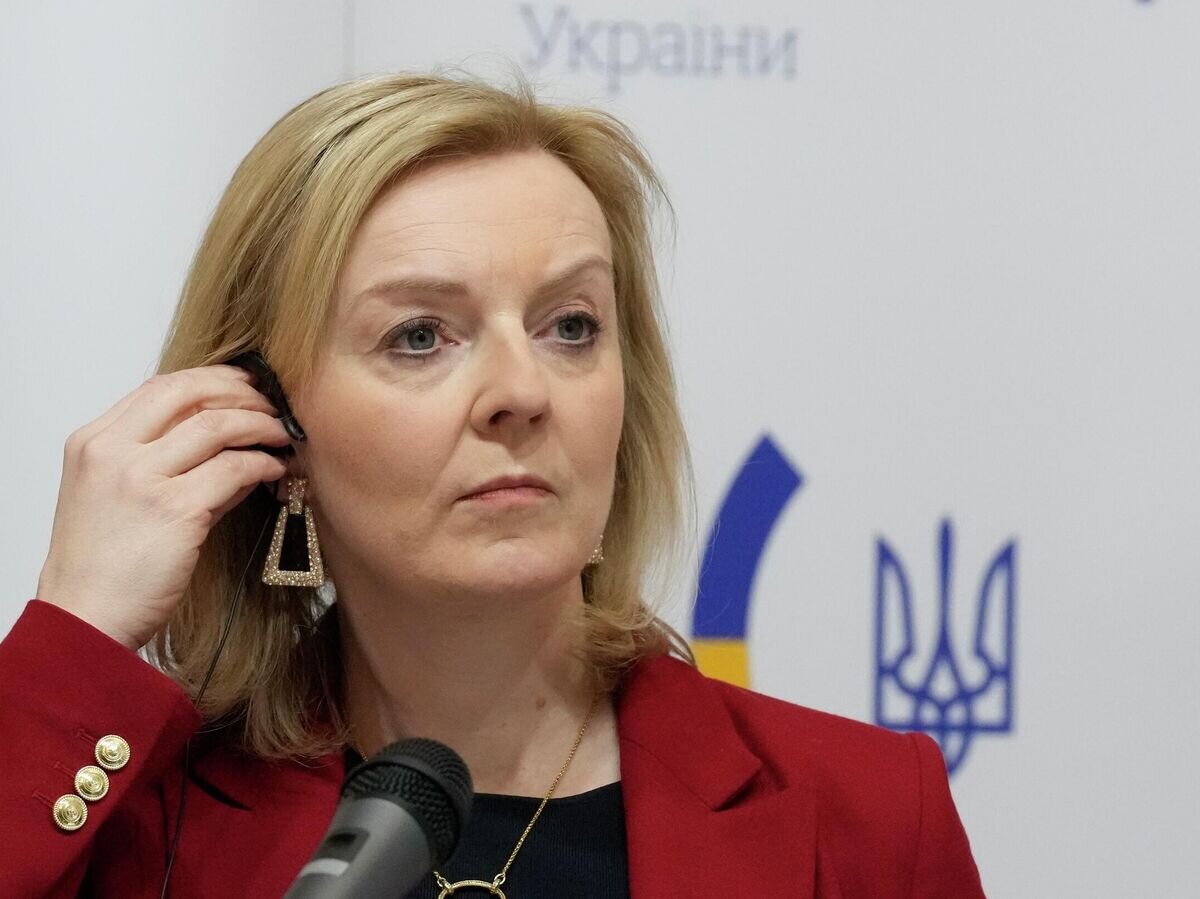    Министр иностранных дел Великобритании Лиз Трасс во время пресс-конференции в Киеве, Украина© AP Photo / Pool/Efrem Lukatsky