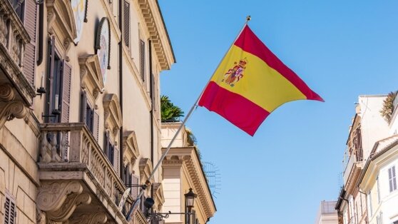    Сепаратист Пучдемон собрался принять участие в выборах в Каталонии Сергей Бунеев