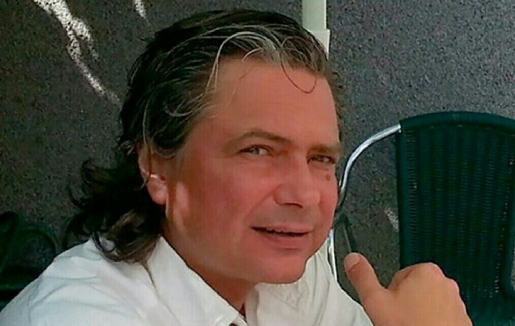 Переехал окончательно.