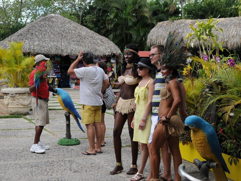 Так в Manati-park встречают туристов