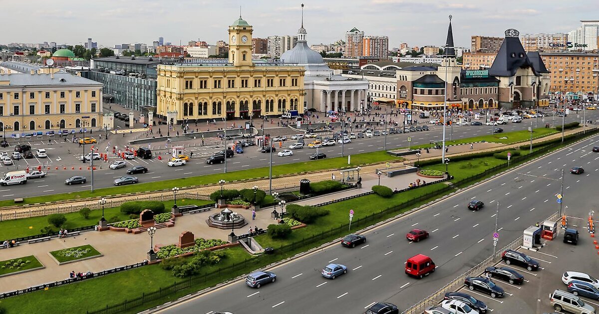 фото  Комсомольская площадь  