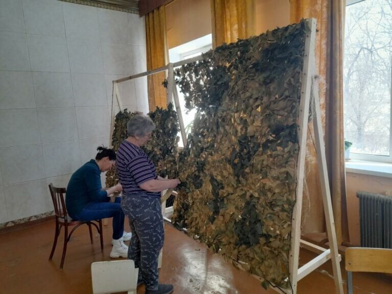    Масксети и окопные свечи. Гайчане подготовили очередную партию гумпомощи для бойцов СВО Марина Шарт