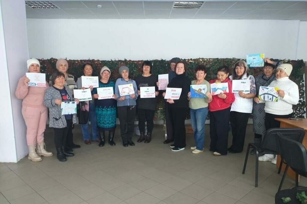  📷    Масксети и окопные свечи. Гайчане подготовили очередную партию гумпомощи для бойцов СВО Марина Шарт