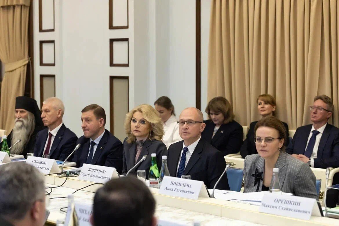    С начала работы фонд «Защитники Отечества» помог решить более 730 тысяч вопросов участников СВО и членов их семей