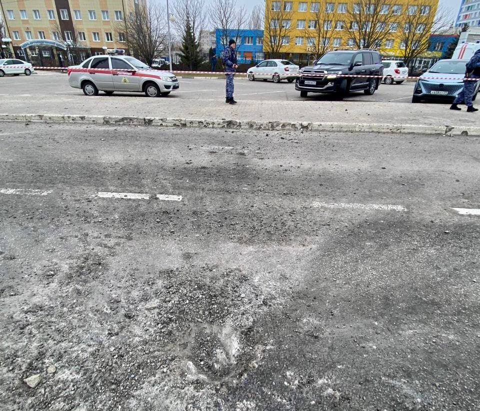 взрыв в белгороде. шебекино белгородская область обстрел. обстрел белгорода 19. обстрел белгорода 3 июля 2022. обстрел типографии в белгороде.