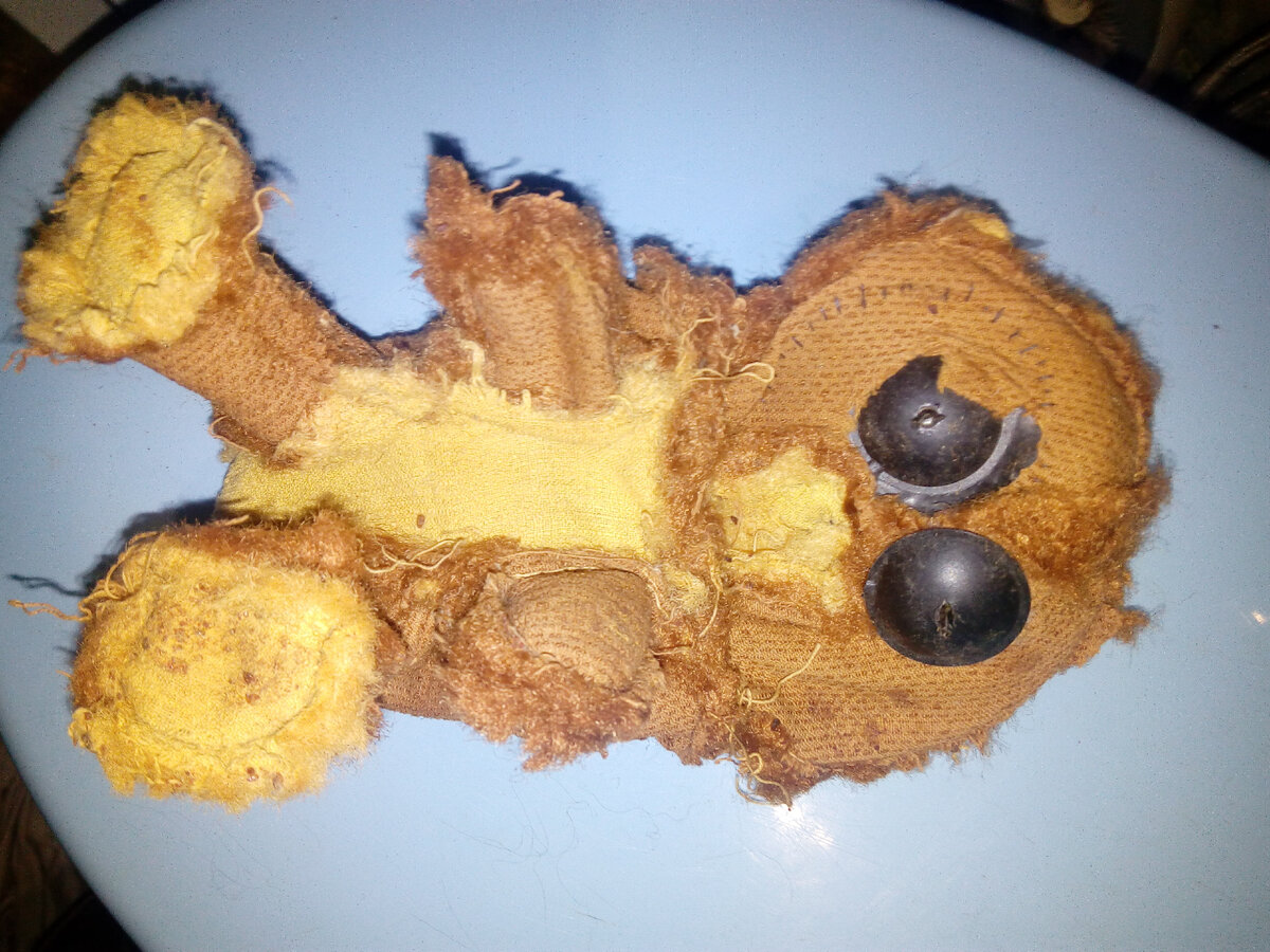 Вот такой он страшненький внутри.