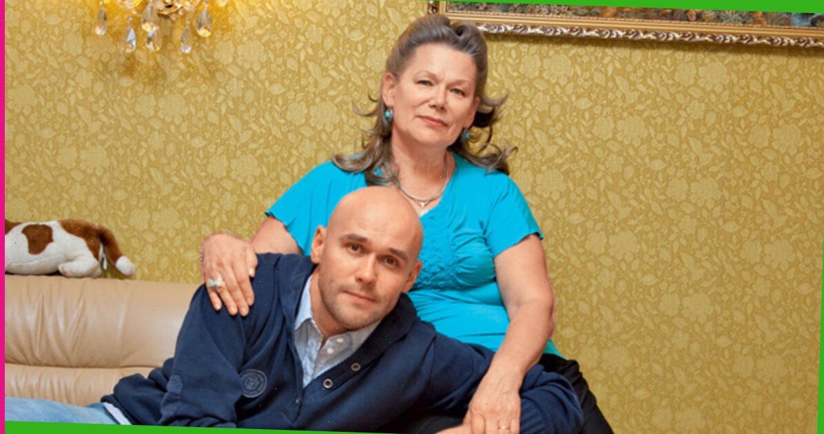 Максим Аверин с мамой