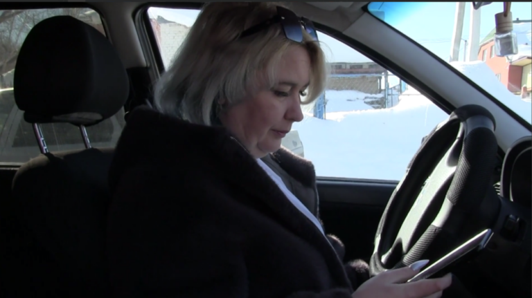    Таксист Наталья Гетманова уберегла деньги 67-летней жительницы Медногорска от мошенников Марина Шарт