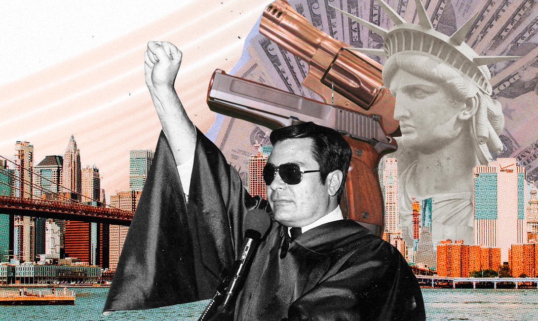 Стоявший на сцене мужчина объявил, что революционное самоубийство является единственным возможным выходом. Все зашло слишком далеко, и теперь даже русские не захотят вмешиваться в ситуацию.-3