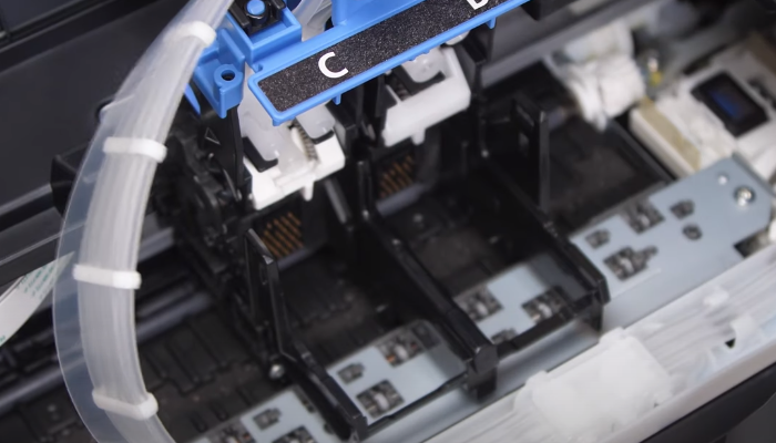 Фото 3. Поднимаем крышку