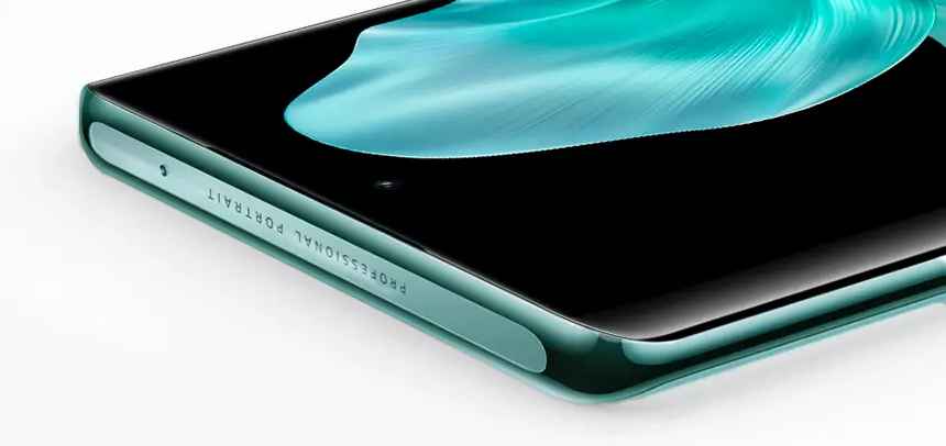 Несмотря на увеличенную ёмкость аккумулятора, смартфон гораздо тоньше предшественника