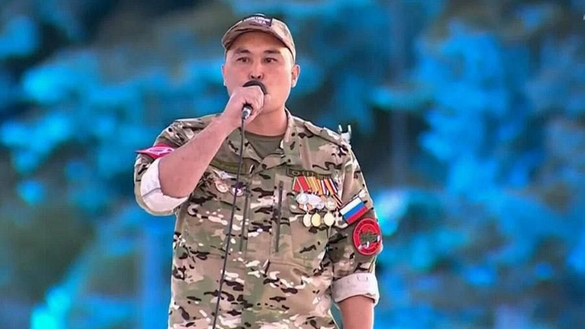 Eminem 4к. песня рэпера дай ему. рэпер мияги и эндшпиль. дрейк рэпер 2021. нилетто прытков.