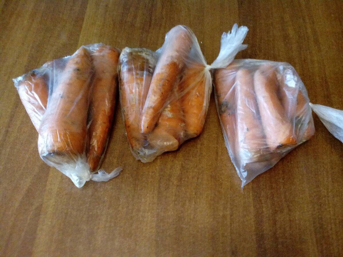 Suchen Sie in Ihrem Kühlschrank nach frischen Lebensmitteln, die Sie vor einer Woche gekauft haben, und stellen Sie fest, dass sie verfault oder verwelkt sind? Glücklicherweise gibt es einfache Möglichkeiten, dies zu verhindern.-3