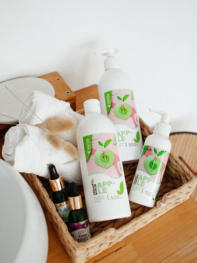 Собственный бренд гель-лаков и уходовой косметики 4hands