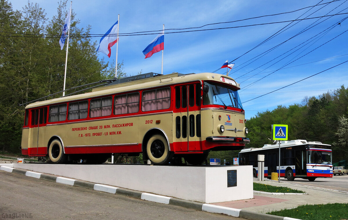 Памятник троллейбусу. Фото из открытых источников.