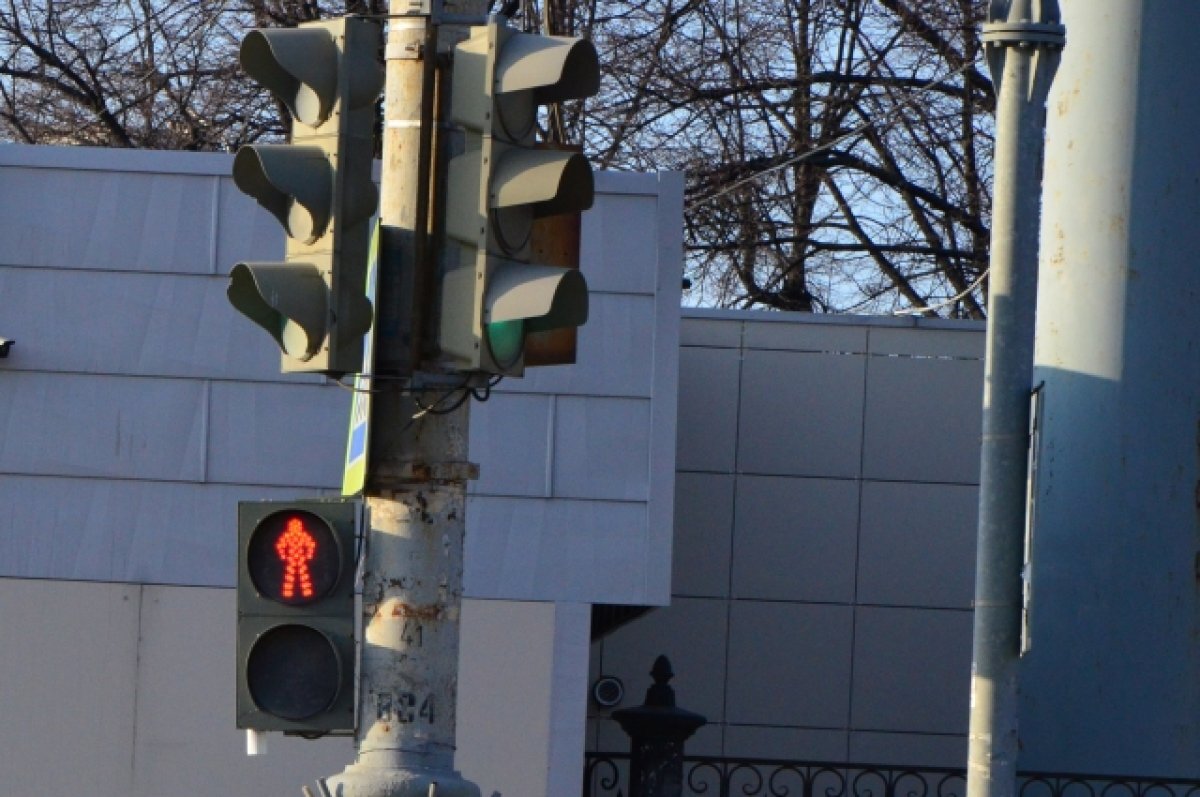    Отключенные из-за аварии светофоры в Юго-Западном районе Воронежа починили